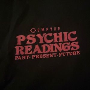 Empyre tee psychic reading size large